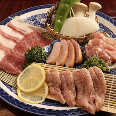 炭火焼肉ホルモントリオ だんごのコース写真