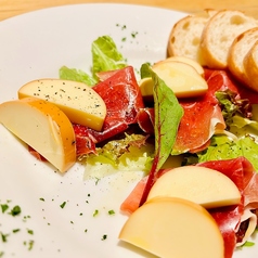 ハムとチーズの2種盛り