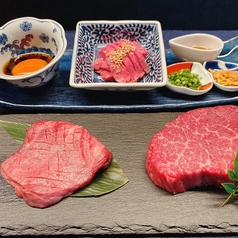 和牛サーロインすき焼きや黒毛和牛フィレステーキなど、当店の絶品料理を皆で楽しむことができます。シェアすることで、さらに美味しさが増して、幸せも増します。