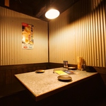 しっとりと落ち着いた雰囲気の掘りごたつ個室！個室は4・6・8・28名様まで対応可能ですっ★