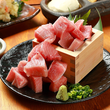 マグロと炉端 成るのおすすめ料理1