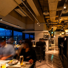 2~5名様までご利用いただける贅沢ソファー席。2席限定のためご利用の際は要相談。