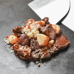 ホルモンとごろごろニンニクの麻辣炒め 