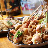 軽やかな食感が自慢の串カツは独自配合のソース♪