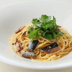 秋刀魚のコンフィとクレソンのペペロンチーノ