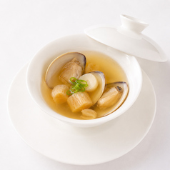 大洗産ハマグリと干し貝柱の蒸しスープ