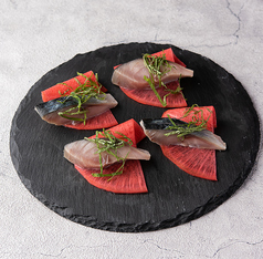 瞬間　シメ鯖　紅芯大根　