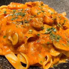 【クリーム味】小海老トマトクリームフェットチーネ