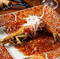 料理メニュー写真&nbsp;大エビのチリソース　蒸しパン添え