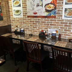 カウンター席1名様。仕事帰りのお食事や、ランチにどうぞ。