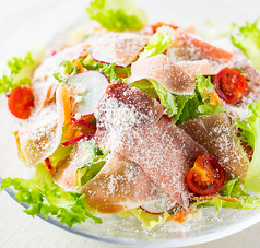 イタリア産生ハムとパルメザンチーズのサラダ（単品）