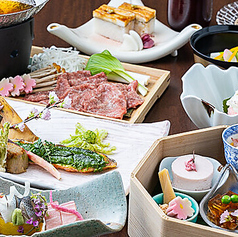 飲み放題付等、多数のコースをご用意しています。