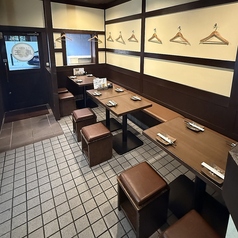お仕事帰りやちょっと美味しい料理が食べたいときに気軽に使えるお席をご用意しております。