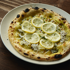 しらすとおくらのジェノベーゼピッツァ