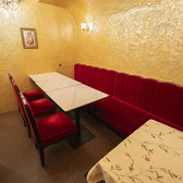 毎月、音楽演奏ディナーショーを含む定期的なイベントを開催しております。お客様同士の交流を促進し、常連様はもちろん、ご新規のお客様にも楽しんでいただける多彩な企画を用意しています。快適な設備と心地よい空間で、特別なひとときをお過ごしいただけます。