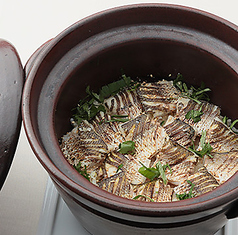 旬の食材をに使った『土鍋ご飯』◇炊きたてで提供