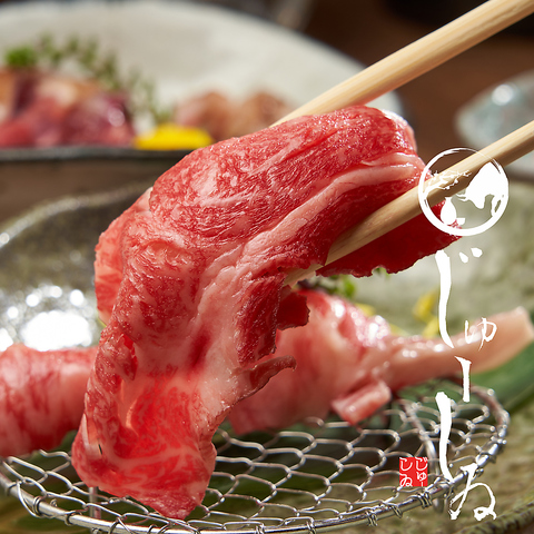 肉寿司/和牛肉刺し/炙りステーキetc肉料理を思う存分堪能できる和牛肉酒場じゅーしゐ