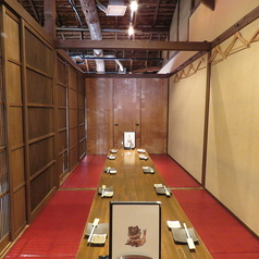 【2F】周りを気にせずゆっくりおくつろぎください。