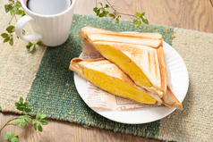 だし巻き玉子ホットサンド