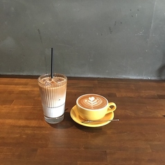 こだわりのコーヒーと季節のドリンクで一息★