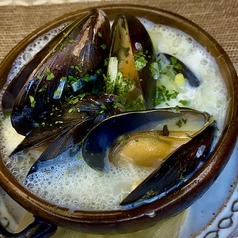 ムール貝の白ワイン煮クリーム仕立て