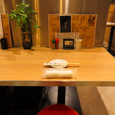 開放的なテーブル席はご利用人数に合わせて様々なシーンでご利用いただけます!