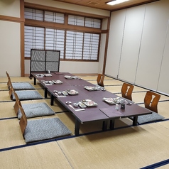 4名様以上24名様まで収容可能な個室ご用意しております!
