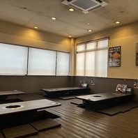 ゆったり掘ごたつ式お座敷も完備。