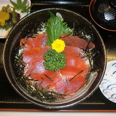 マグロ丼