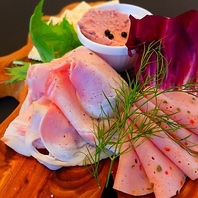 【厳選食材】自慢の肉と鎌倉野菜、豊富なワインを堪能◎