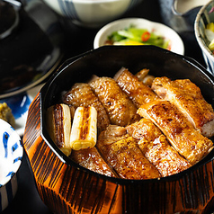 愛知県産 純鶏名古屋コーチン特上もも肉の鶏ひつまぶし