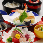 初めてご来店のお客様には、かどや御膳がオススメ♪新鮮な刺身・揚げ立てサクサク天ぷらをご賞味あれ