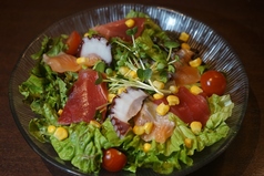 刺身海鮮サラダ