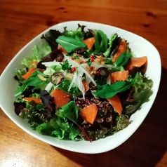 Smoked Salmon Salad(スモークサーモン・サラダ)