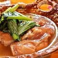 料理メニュー写真 沖縄風塩焼きそば/てびち青菜煮