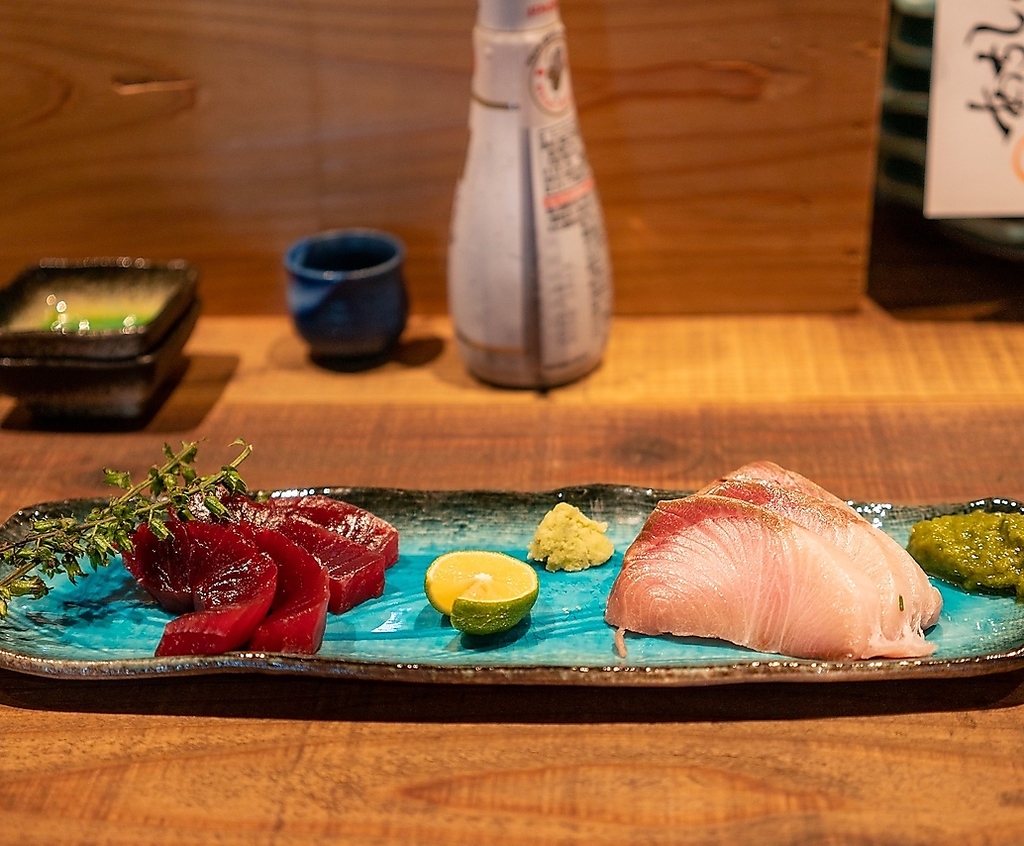 毎日新鮮なお刺身を用意！盛り合わせでお得に食べてください♪