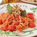 料理メニュー写真 フレッシュトマトのナポリ風パスタ