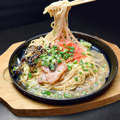 鉄板焼きラーメン