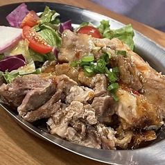 煮込みスペアリブ