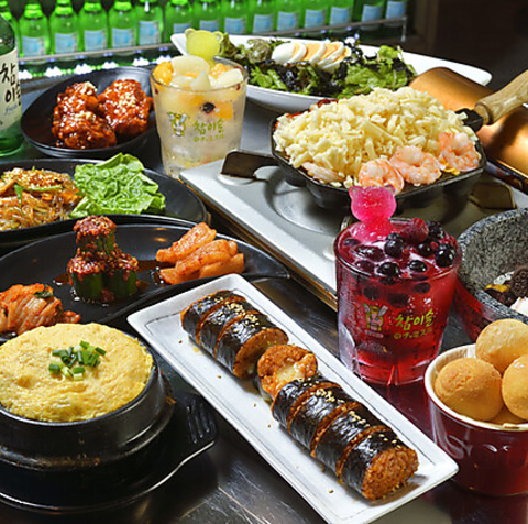 【ネオン×韓国料理】おしゃれな店内でチゲやサムギョプサルの絶品韓国料理をご堪能！
