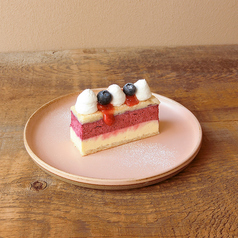 カシスバニラケーキ