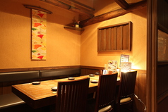 テーブル個室もあります。写真は6名様用です!※写真は系列店です。