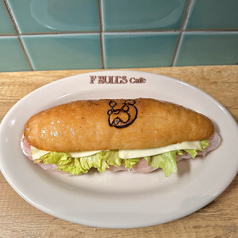 クリームチーズ生ハムサンド