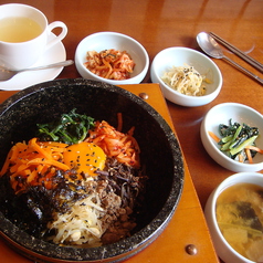 韓国料理専門店 月の壺の特集写真