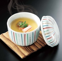 ズワイガニとカニ味噌の餡かけ茶碗蒸し