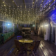 喫煙可能なテラス席