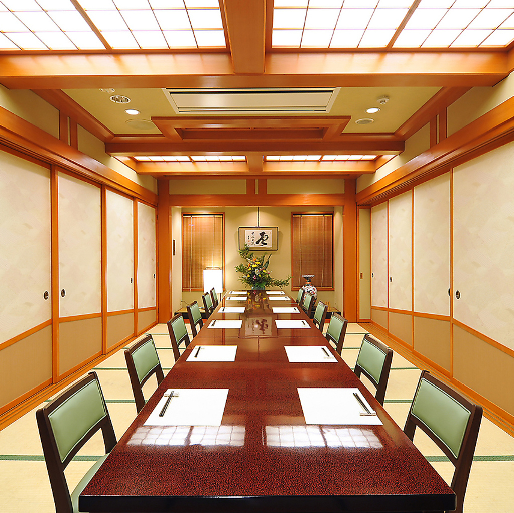 お祝いの席・ご法要の席などにもピッタリな「会食コース」もご用意。日時・人数・ご予算などご相談◎