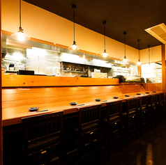 柔らかな間接照明を使った部屋など、心和む演出にも気を配っています。喫煙可(個室のみに分煙にてOK)