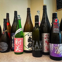 店主が全国から集めた拘り日本酒