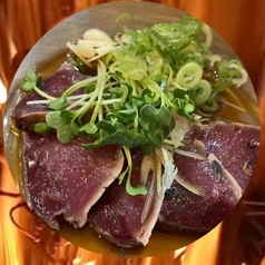 藁焼き鰹タタキ